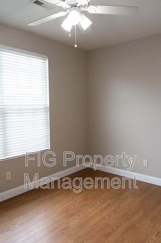 Foto del edificio - 136 Stonegate Circle