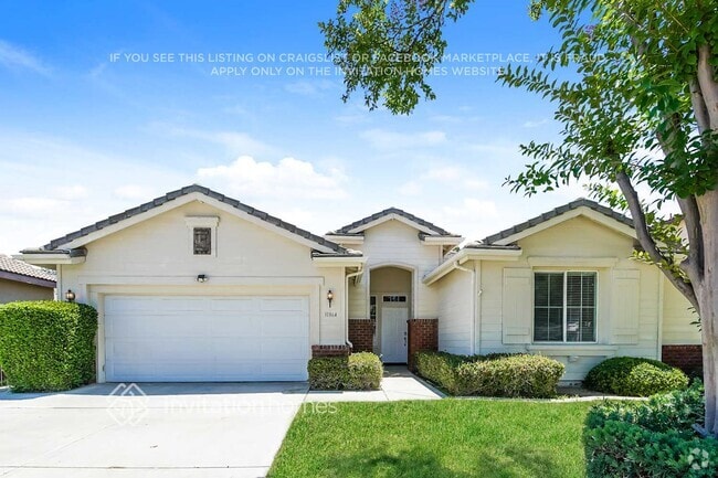 Building Photo - 31864 Feather Creek Dr