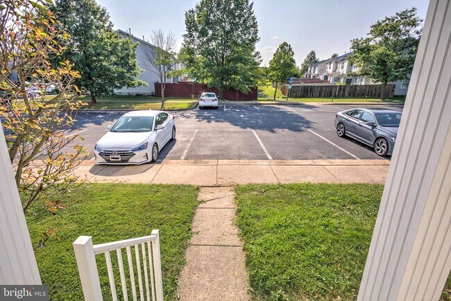 Foto del edificio - 213 Copperfield Ln