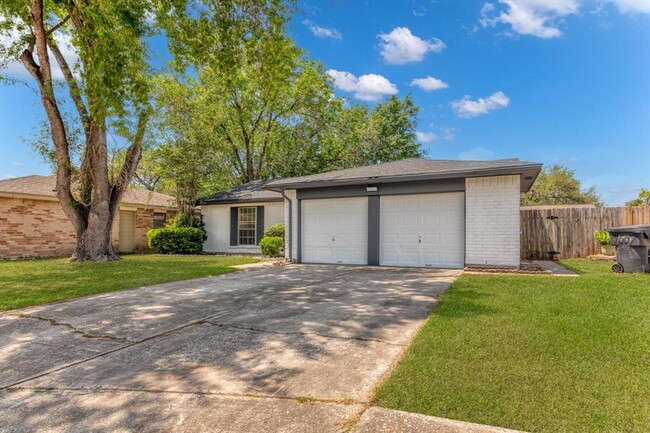 Foto del edificio - 9611 Camrose Ct