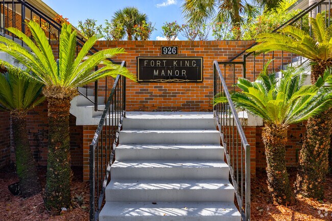 Apartamentos Fort King Manor - Fort King Manor - Unbeatable Location