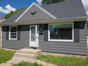 Building Photo - 8120 W Herbert Ave