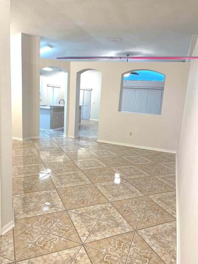 Foto del edificio - 13401 White Elk Loop