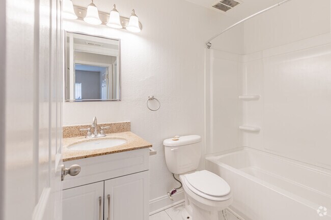 2BR, 1BA - Aubrey Apartments
