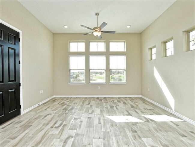 Foto del edificio - 109 Harborside Dr