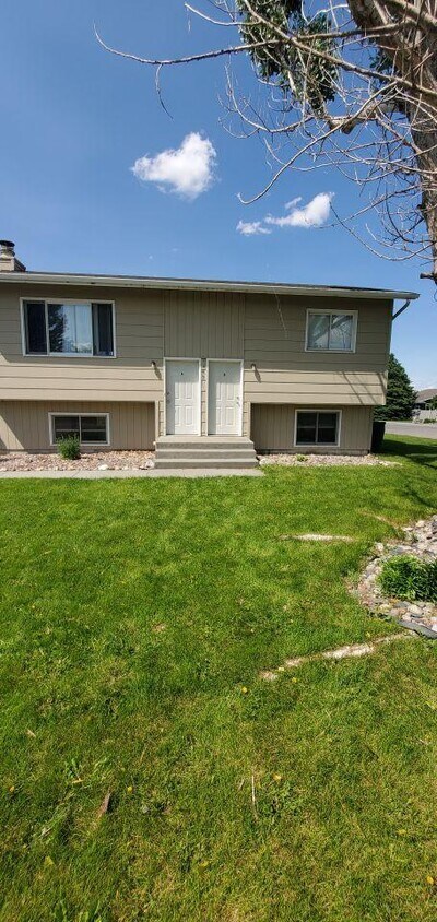 Foto principal - 2 bedroom in Billings MT 59105