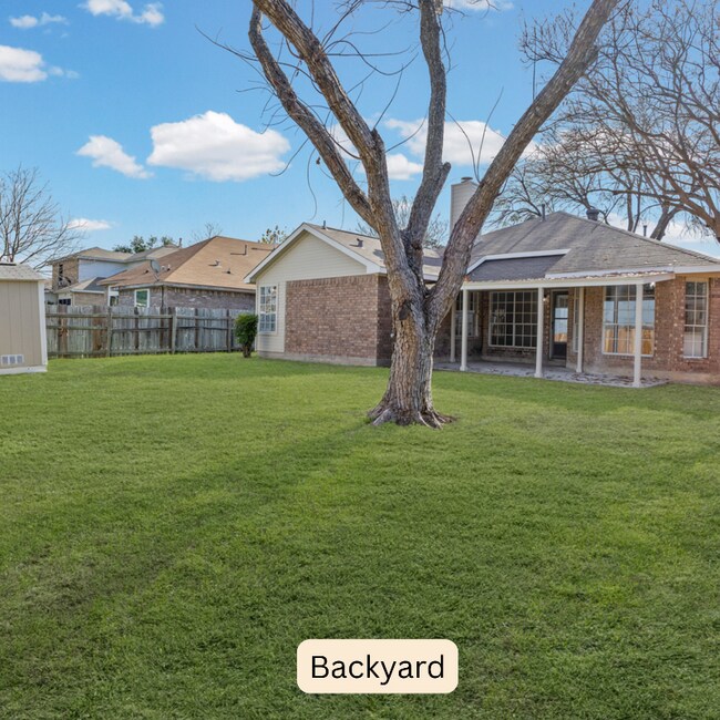 Foto del edificio - 6416 Orange Blossom Way