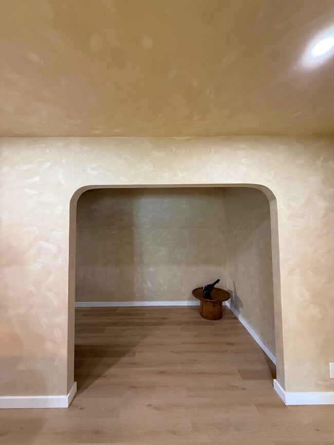 entrance to kitchen - 1431 NW 26th St
