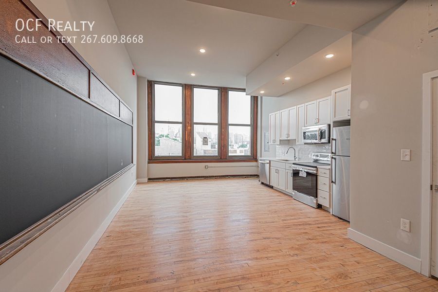 Primary Photo - 1300 S 19th St