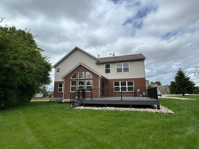 Foto del edificio - 9130 Bennington Way