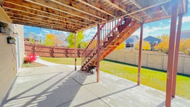 Building Photo - 7357 Legend Hill Dr