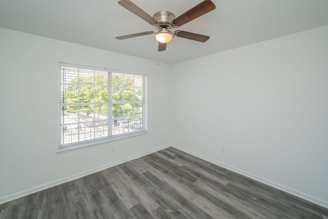 Interior Photo - Cliff Terrace