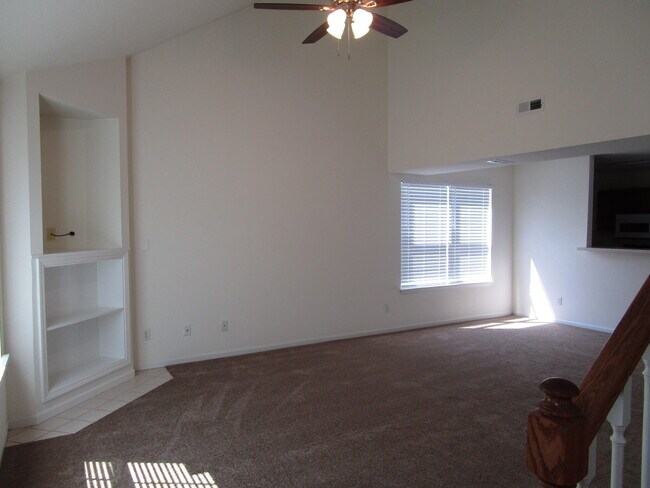 Foto del edificio - 5003 Betty Jean Way
