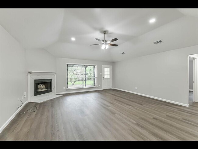 Foto del edificio - 3627 Liles Ln