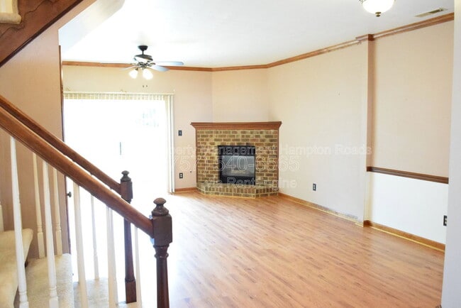 Foto del edificio - 310 Cobb Island Ct