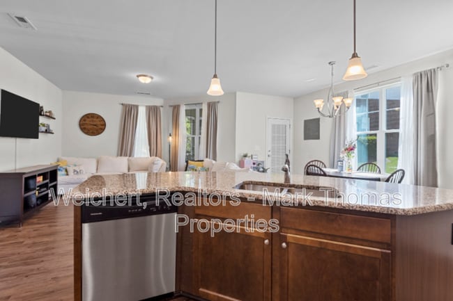 Building Photo - 4340 Flintlock Ln
