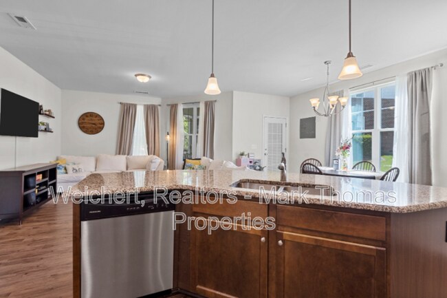 Foto del edificio - 4340 Flintlock Ln