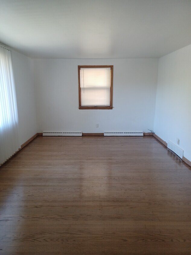 Foto principal - 5733 W Birch Ave