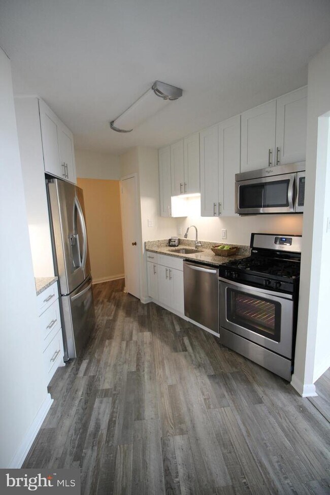 Foto del edificio - 501 Slaters Ln