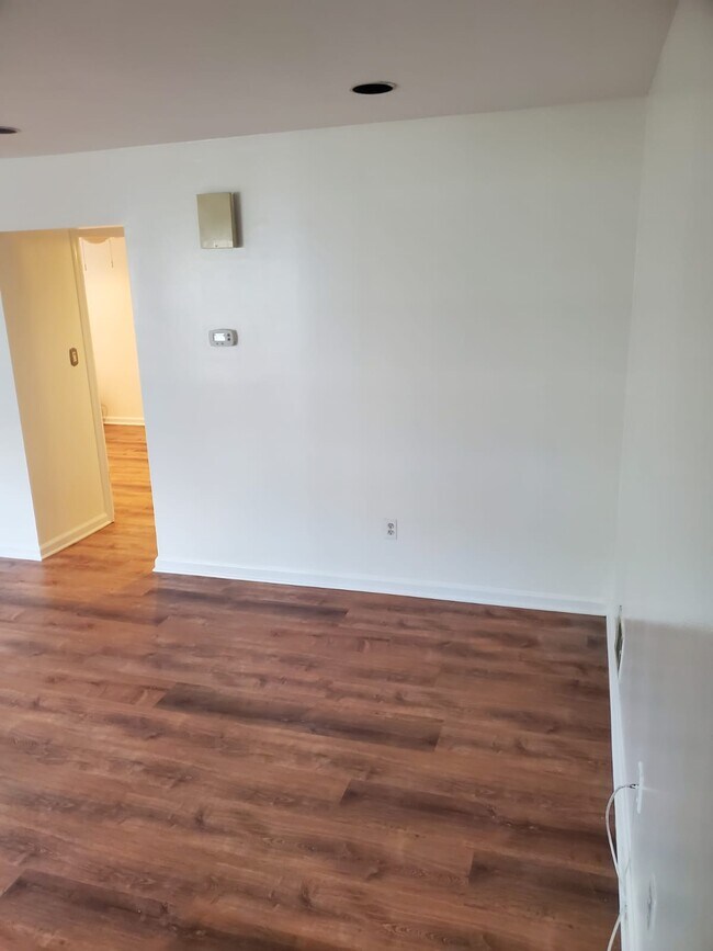 Foto del edificio - 551 Clubhouse Ct