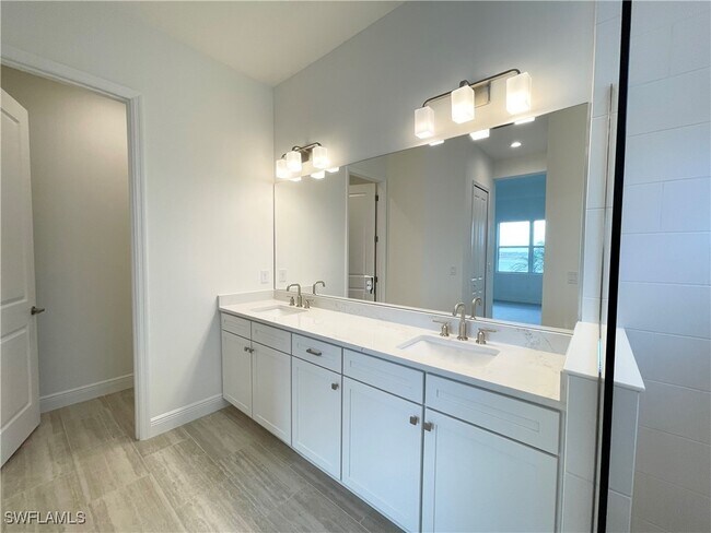 Building Photo - 3945 Perseus St