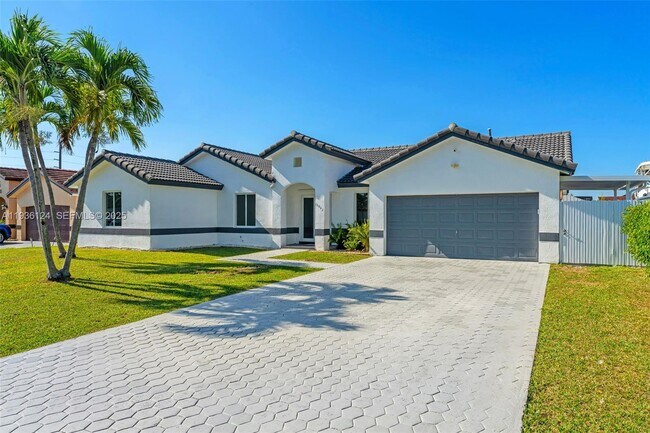 Foto del edificio - 15042 SW 149th Ct