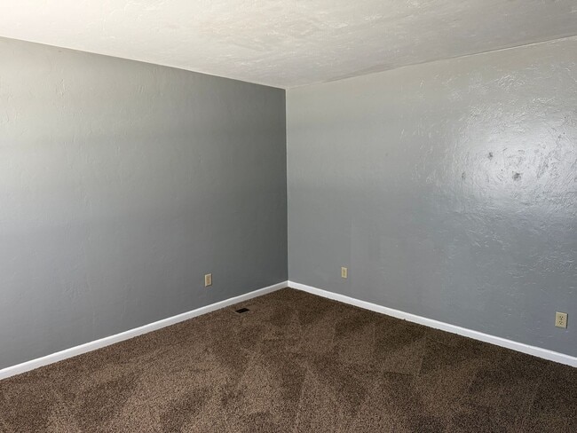 Building Photo - 4004 Wiggington Rd