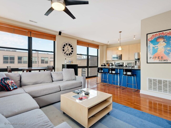 Open Concept - 1260 W Washington Blvd
