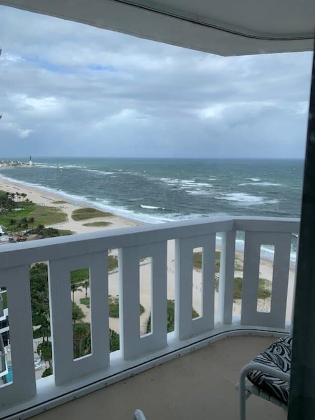 Foto del edificio - 1012 N Ocean Blvd