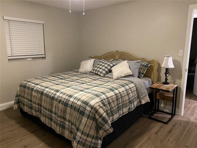 Foto del edificio - 930 Cedar Cir