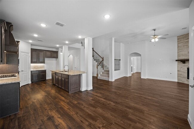 Building Photo - 7508 Windy Meadow Dr