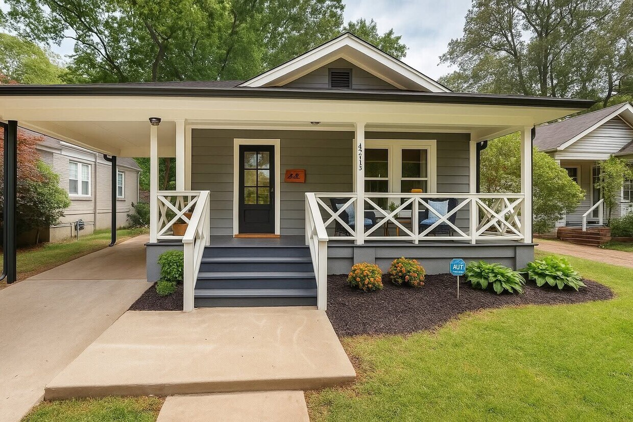 Primary Photo - 3573 Galloway Ave