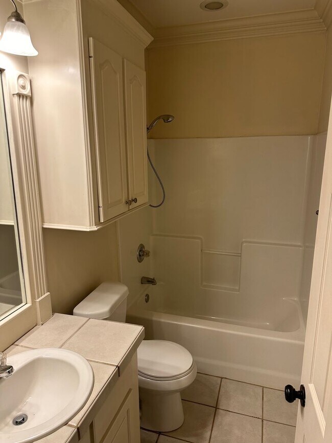 Foto del edificio - MOVE IN SPECIAL!**** 1/2 OF 1ST MONTH RENT...