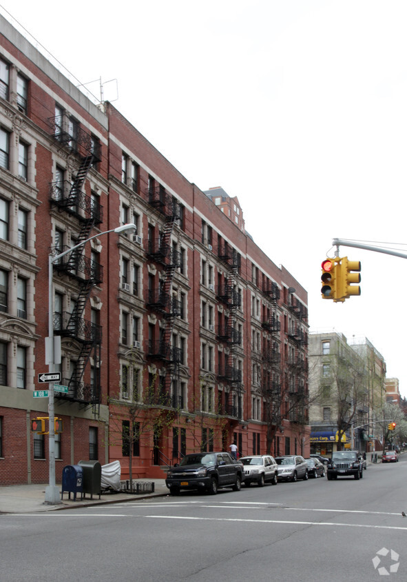 Building Photo - Manhattan Avenue Apartments