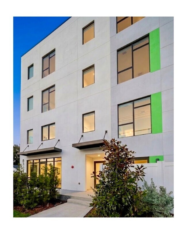 Foto del edificio - 821 16th St N