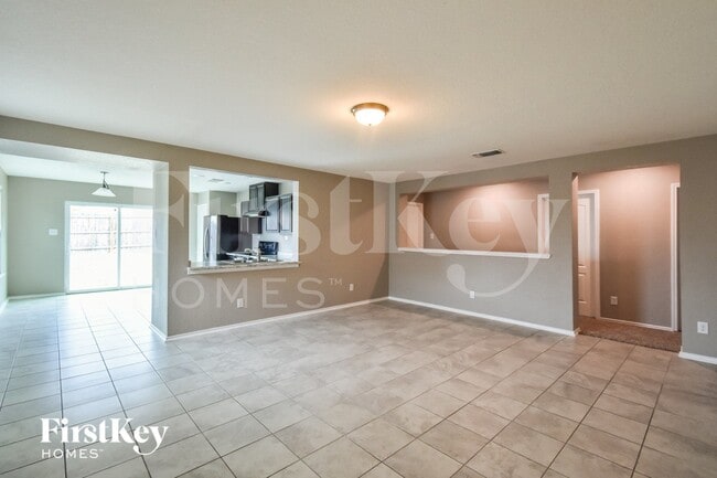 Building Photo - 8414 Piedras Crk