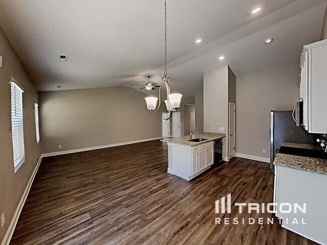 Building Photo - 505 Legacy Dr