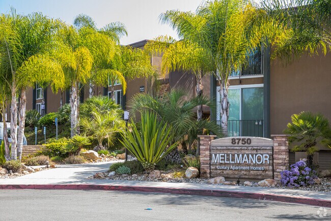 Entrada - Mellmanor Apartments