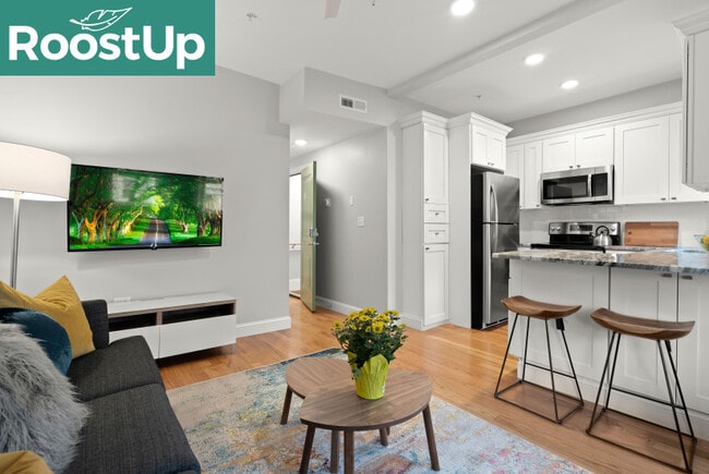 Foto del edificio - Furnished Bedroom with Private Bath in East Boston