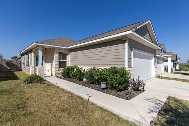 Foto del edificio - 241 El Dorado Rd