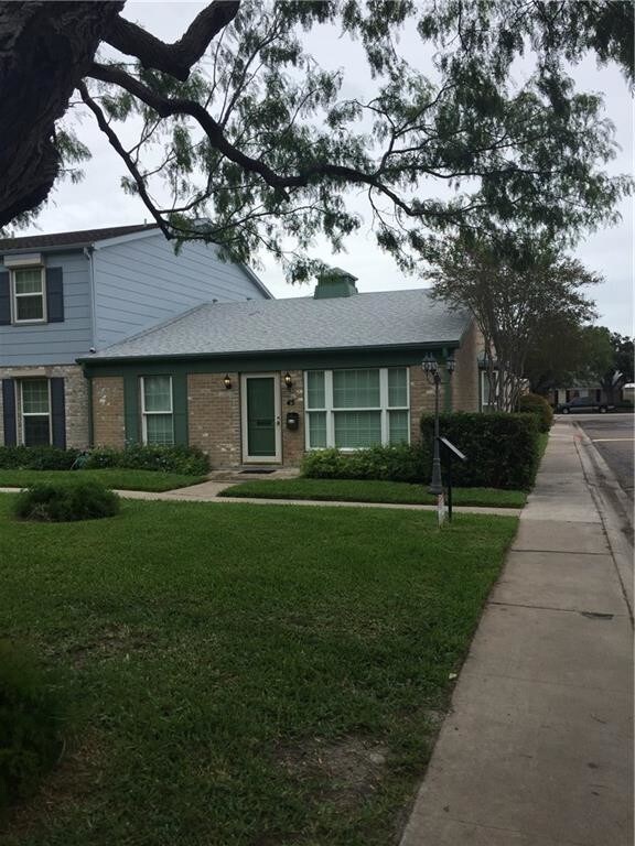 Foto del edificio - 45 Townhouse Ln