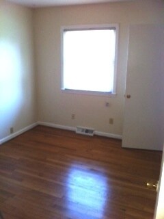 Foto del edificio - Deep Springs Duplex                      2...