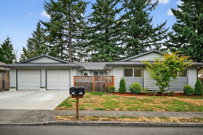 Foto del edificio - 119 SE Sweetbriar Ln