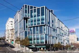 Building Photo - 8 Buchanan St