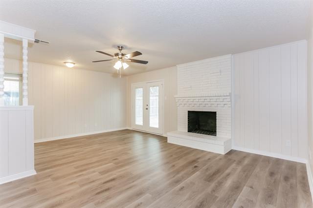 Foto del edificio - 328 Bennett Cir