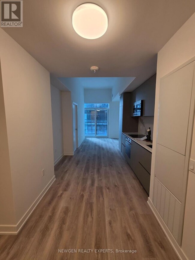 Building Photo - 120 Broadway Ave