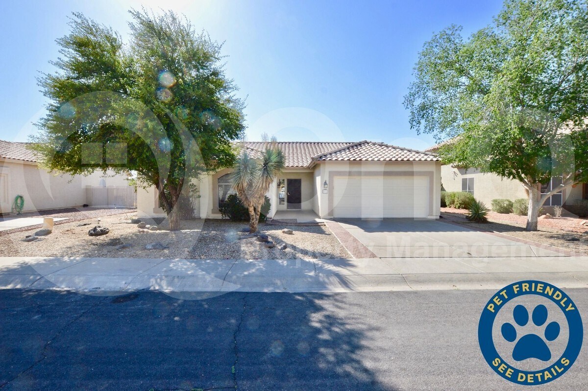 Foto principal - 598 S Neely St