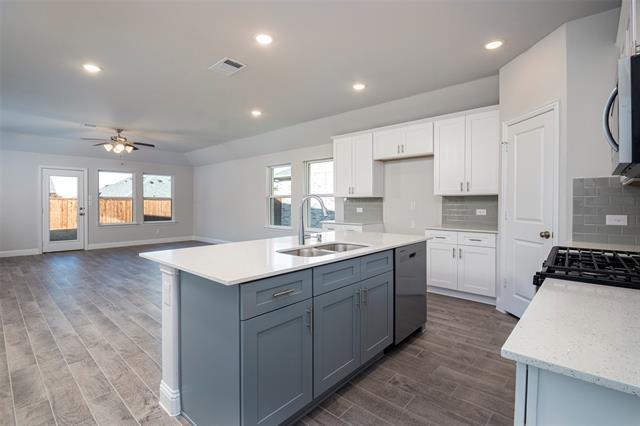 Foto del edificio - 729 Rusty Spurs Pl