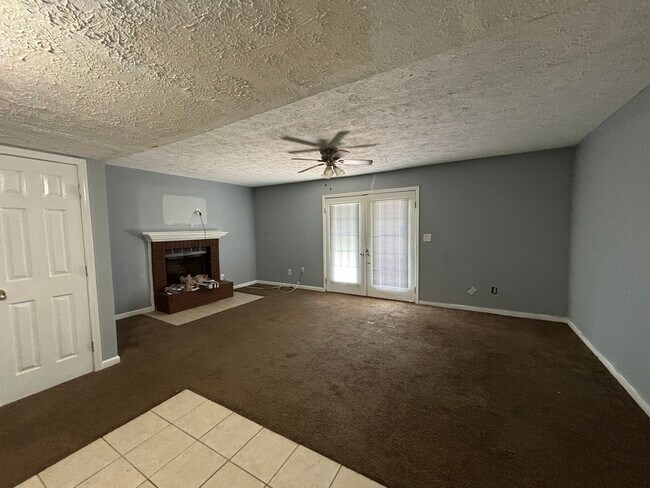 Building Photo - 4489 Golf Vista Cir