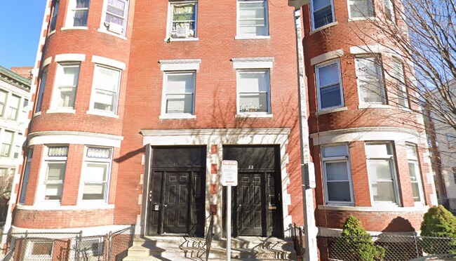 Building Photo - 62 Fayston St